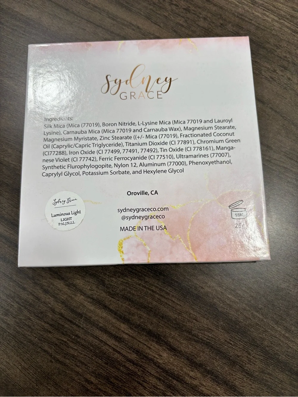 “Luminous Light” 4 pan cheek palette NWT $25